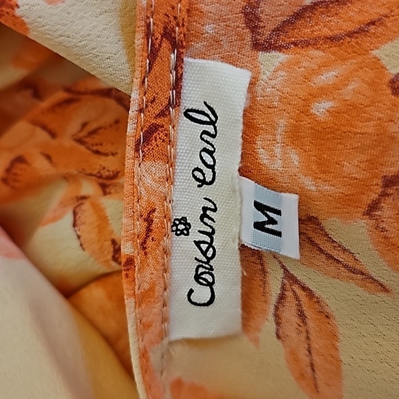 COUSIN EARL Yellow Floral Rose V-Neck Flare Sleeve Blouse - Picture 6 of 7